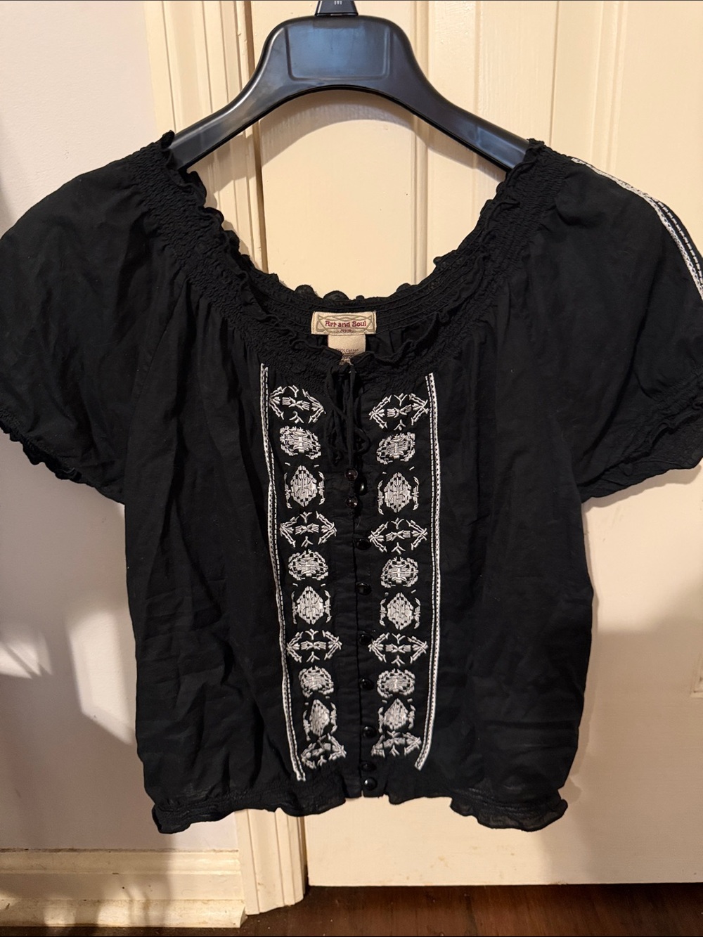 Art And Soul Black Short-Sleeve Embroidered Peasant Blouse